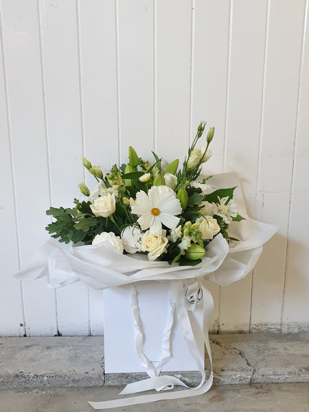 Pretty Posy - White